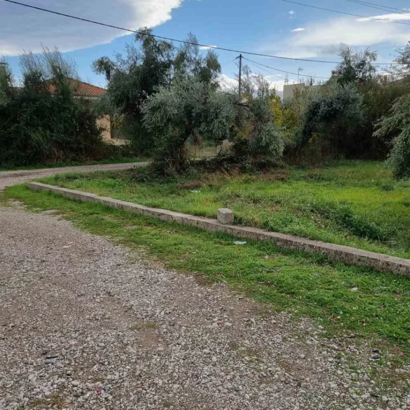 ΠΩΛΕΙΤΑΙ ΓΩΝΙΑΚΟ ΟΙΚΟΠΕΔΟ 658 τ.μ. – ΛΥΓΙΑ ΝΑΥΠΑΚΤΟΥ