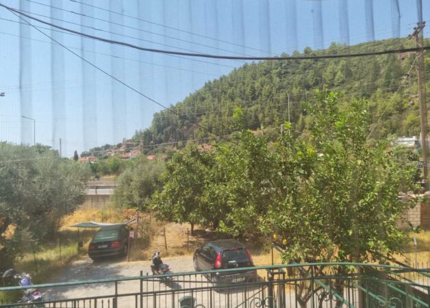 ΠΩΛΟΥΝΤΑΙ ΔΥΟ ΟΡΟΦΟΔΙΑΜΕΡΙΣΜΑΤΑ 110 τ.μ. ΕΚΑΣΤΟ – ΣΥΝΟΛΙΚΑ 220 τ.μ.